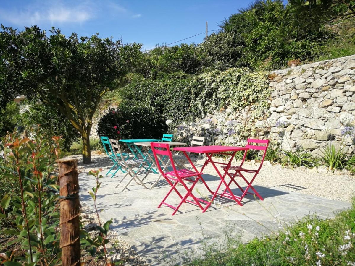 Castelli In Aria Bed & Breakfast Finale Ligure Exterior photo